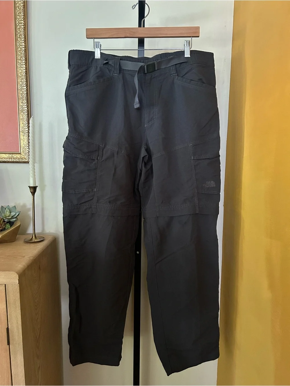 The North Face Men's Paramount Peak II Convertible Pants Zip Off Leg Cargo Large